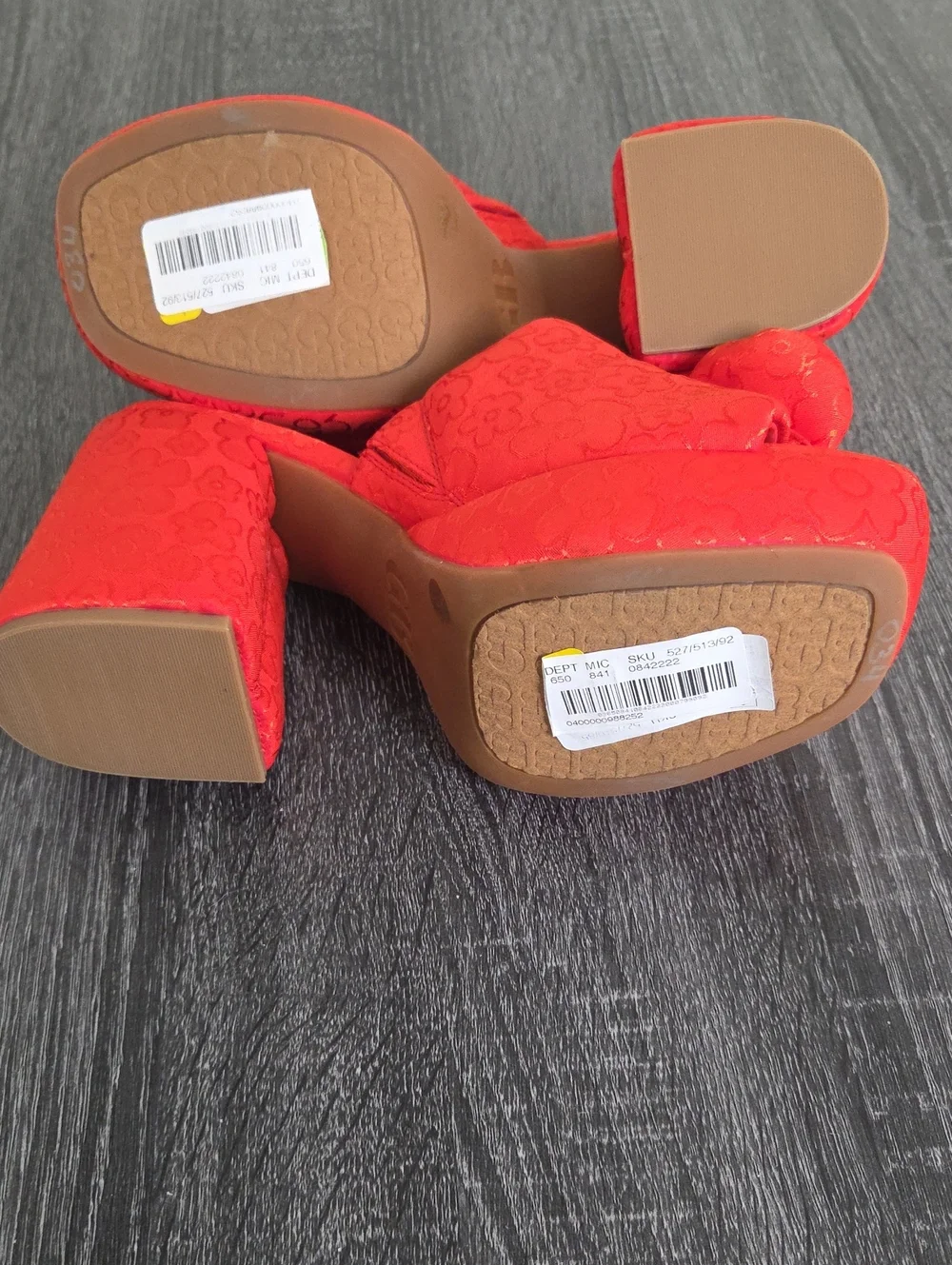 Gianni Bini Red Orange Floral Platform Mule 8M. 3D Rose-Accent Thick Front Strap - Picture 9 of 12